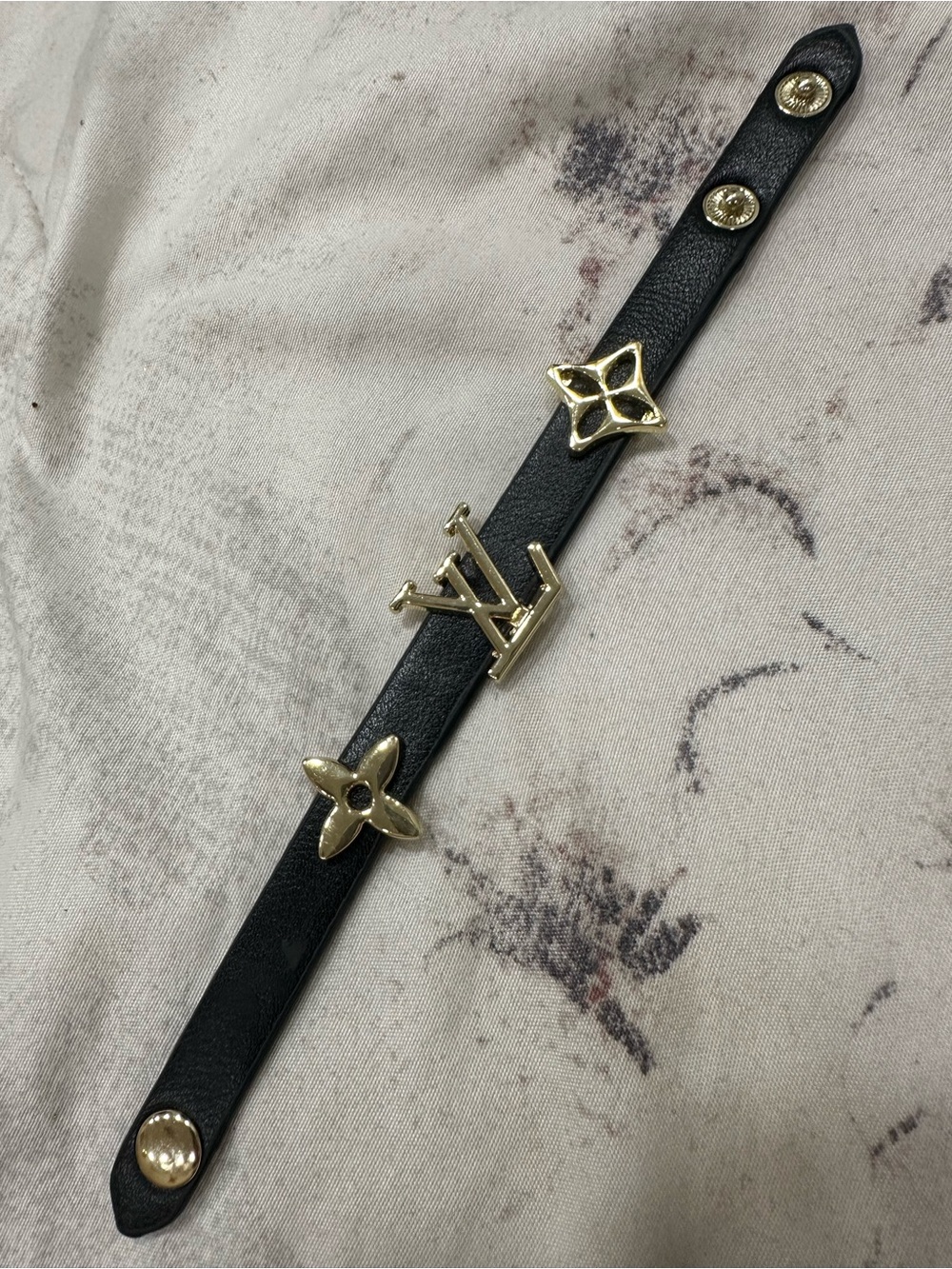 Leather Bracelet in black with Gold Accents
